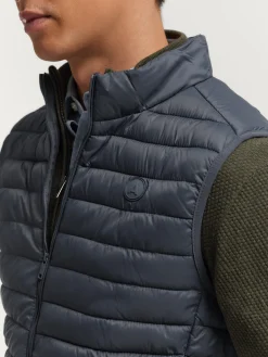 Hombre Alvaro Moreno Chalecos|CHALECO NIRO